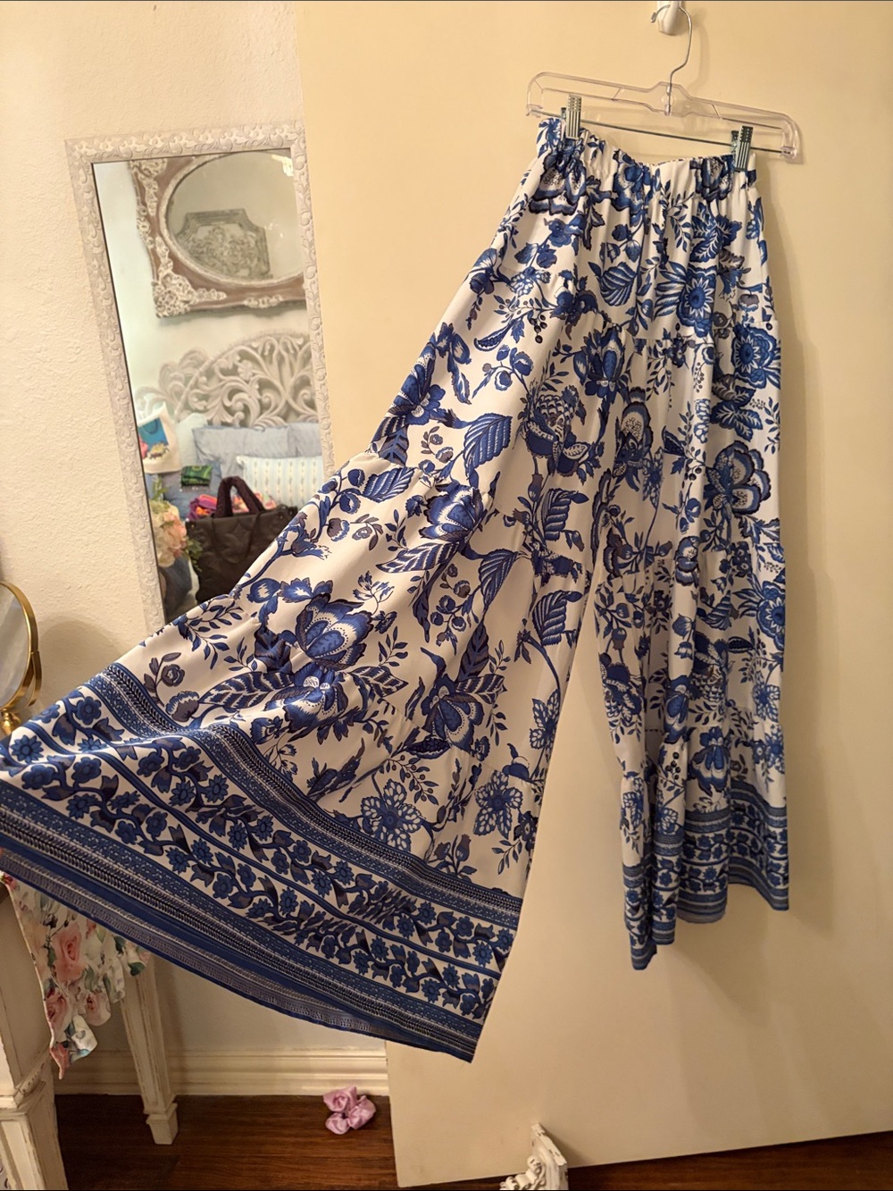 Blue Floral Wide-Leg multitier bell Pant - White & Blue